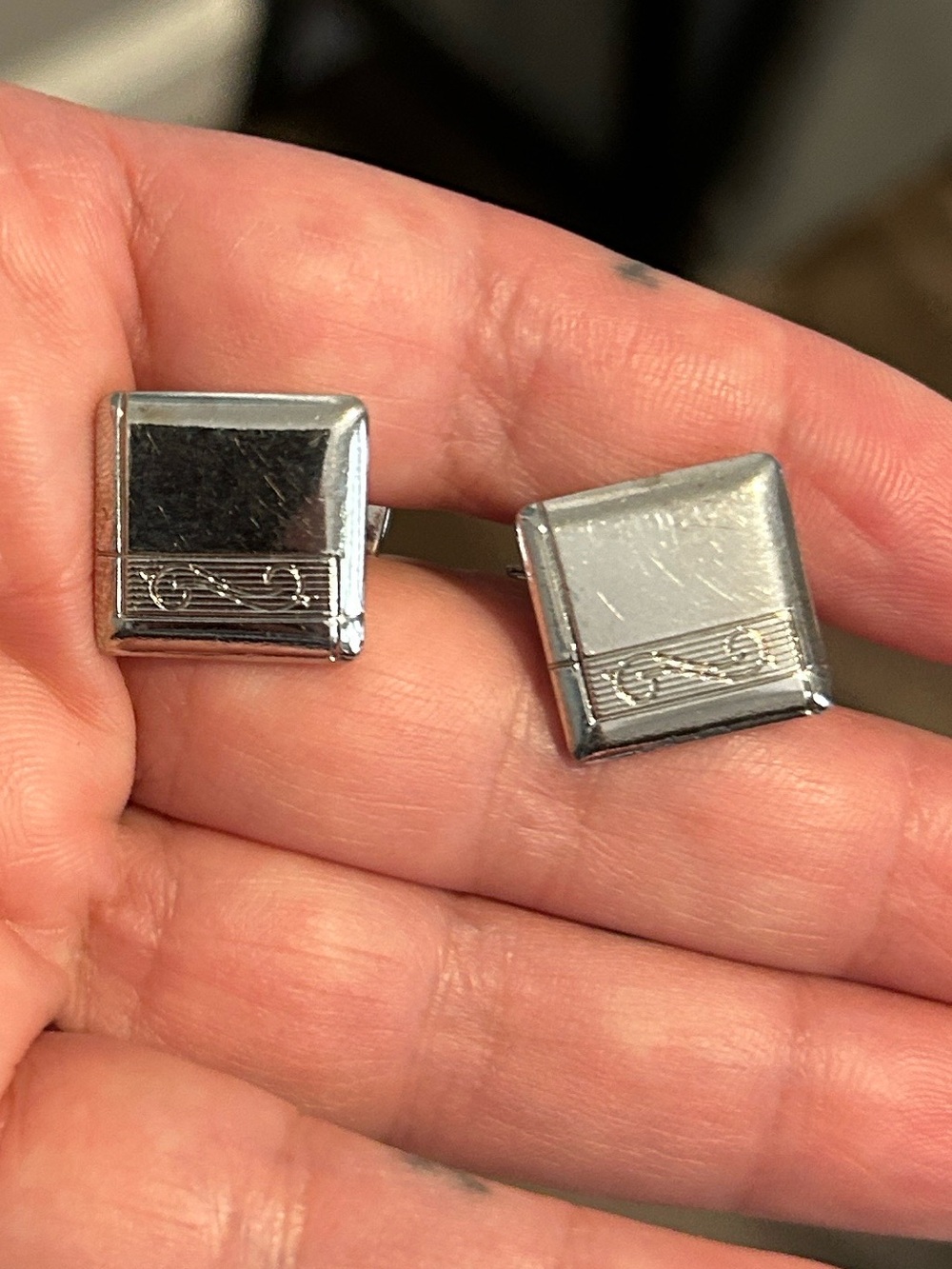 Scroll design cufflinks - Picture 6 of 6